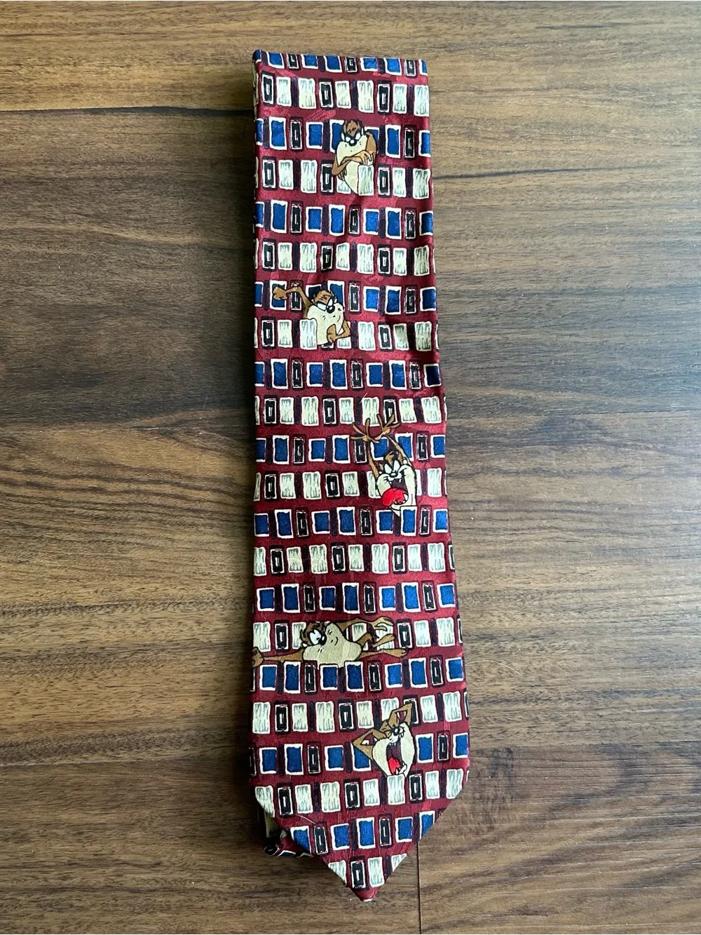 Looney toons 1994. Burgundy tie with yellow & blue box pattern & taz characters